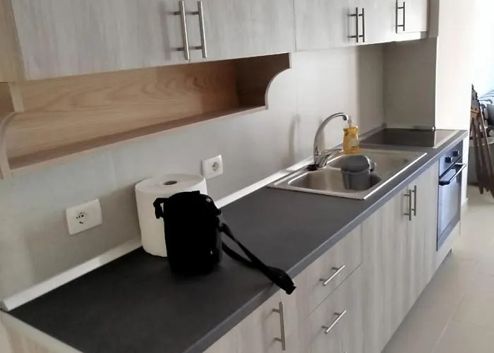 With A View & Amenities Appartement *